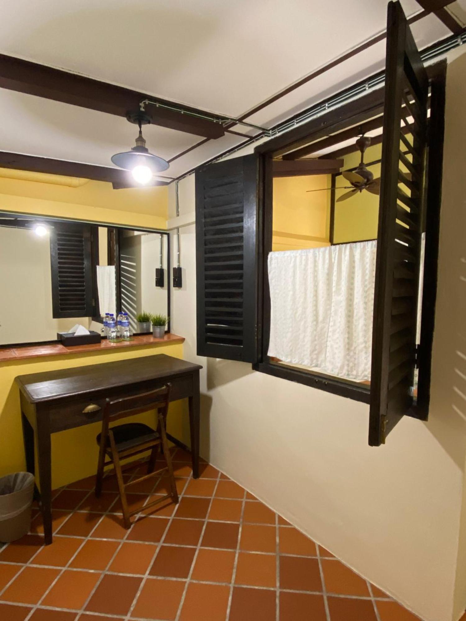 Ke-Lan-Tan House Hotell George Town Exteriör bild