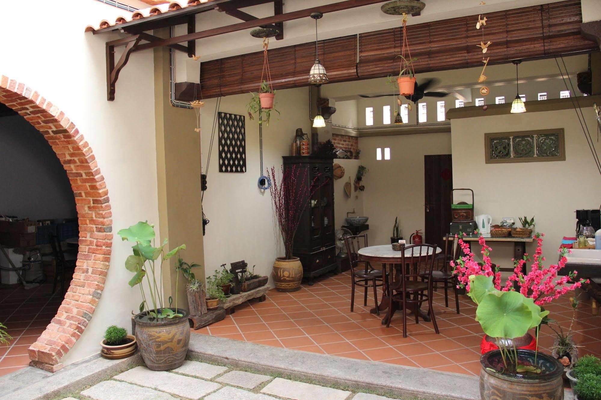 Ke-Lan-Tan House Hotell George Town Exteriör bild
